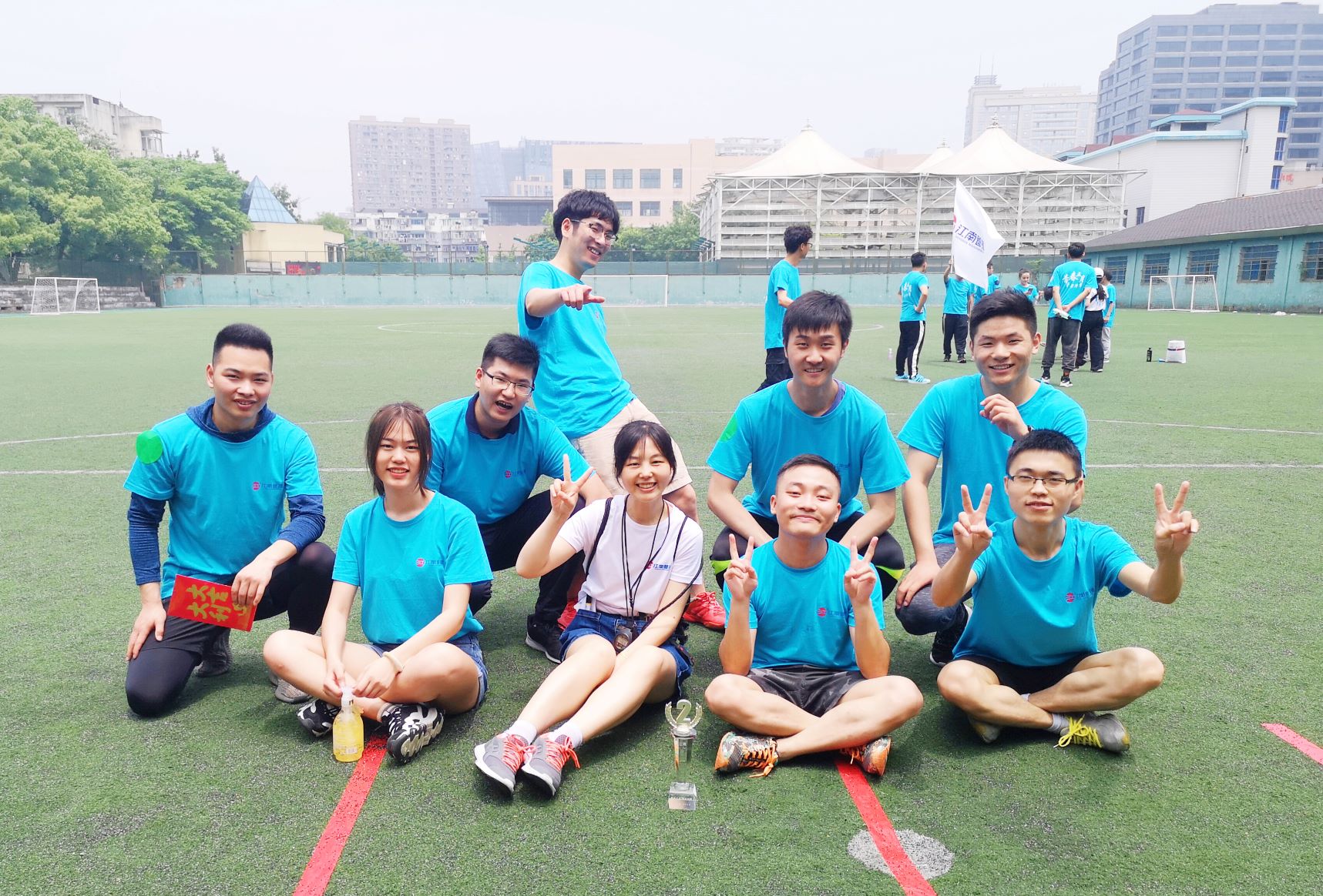 1576034984864422.jpg 亚军hhh.jpg
