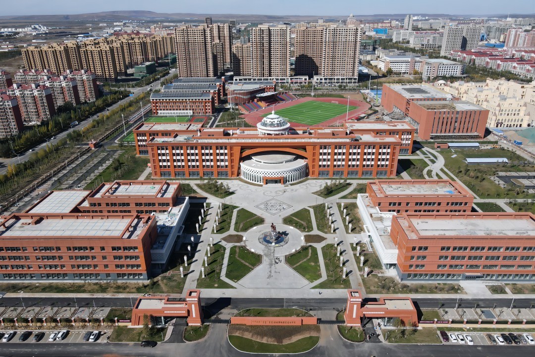 1675824236708537.jpg 锡林郭勒盟蒙古族中学新校区建设项目(1).jpg