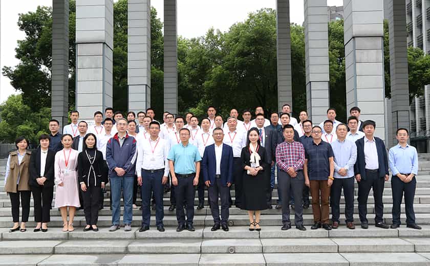 深度融合 赋能发展：深圳邦迪团队到开云在线手机入口总部交流学习